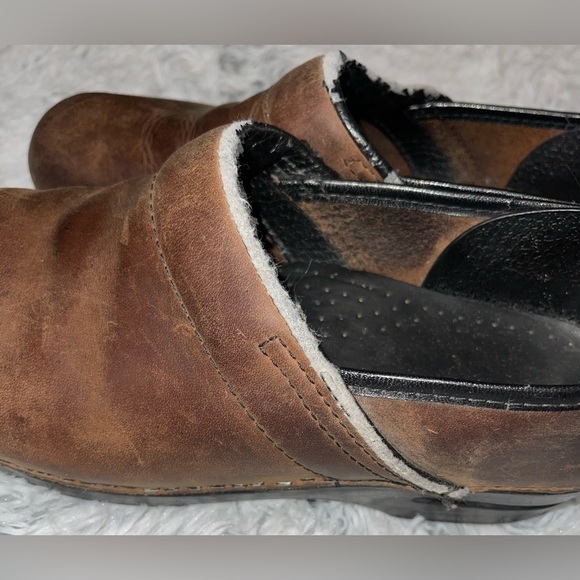 Sanita Professional Oil Size 40 or women’s 9 - Picture 8 of 10